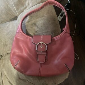 Chic Pink Leather Hobo Bag